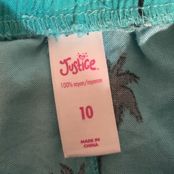 Palm tree shorts - Picture 3 of 3